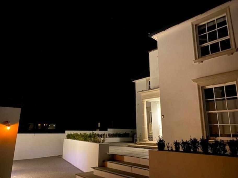 The Boathouse. The Gateway To The Jurassic Coast Villa Poole Bagian luar foto
